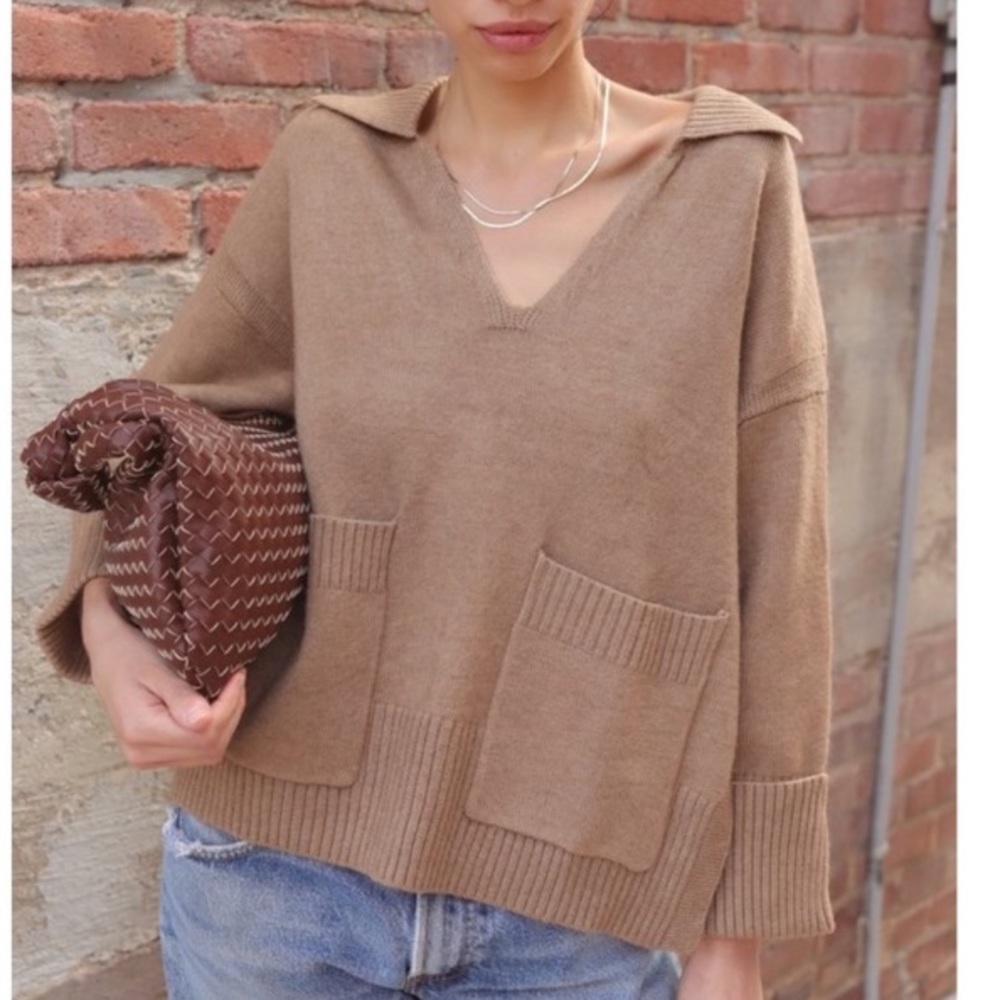 ALL : ROW Chunky Knit V-Neck side Vent Sweater Tan / Camel SZ: Large - Picture 1 of 13